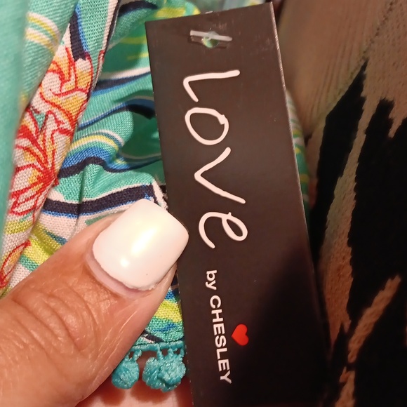 Floral Print Romper & Tile Circle Earrings - Picture 5 of 5